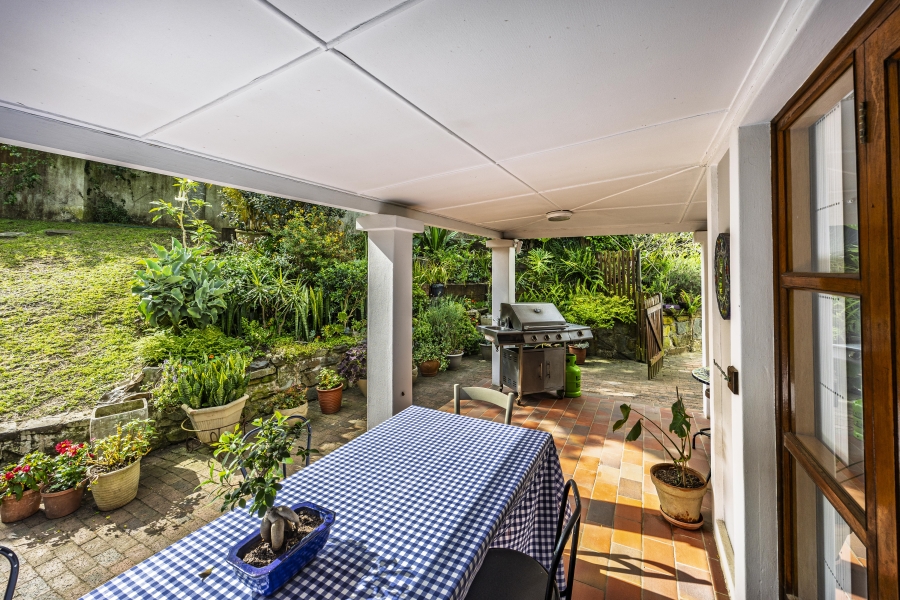 4 Bedroom Property for Sale in Bonza Bay Eastern Cape